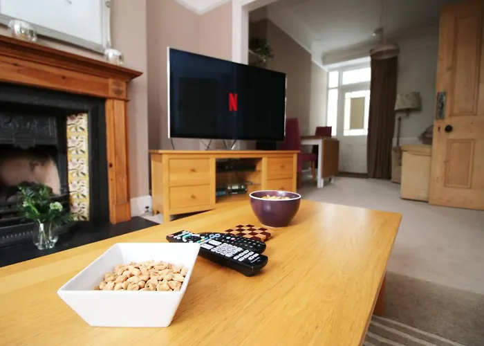 Quiet And Spacious 3 Bedroom
