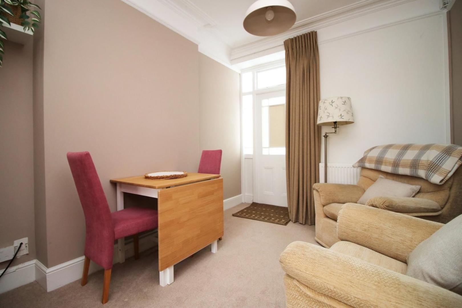 Apartment Quiet And Spacious 3 Bedroom