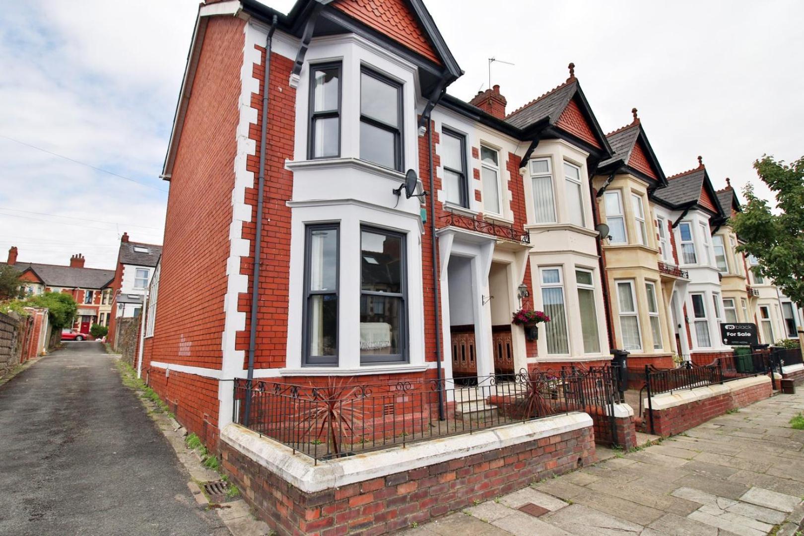 Quiet And Spacious 3 Bedroom Apartment Cardiff